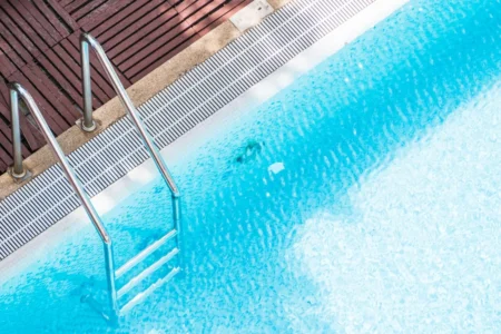 A Swimming Pool At Home: Tips To Install 
